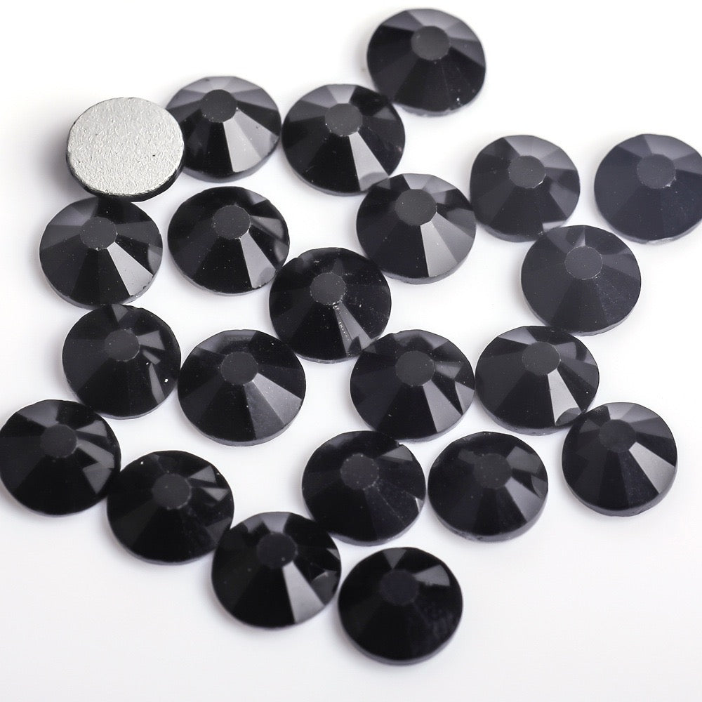SS20 Black Rhinestones