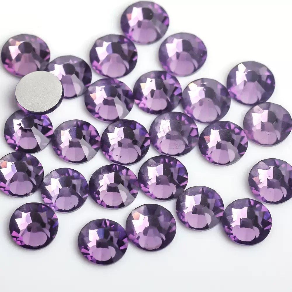 SS20 Violet Rhinestones