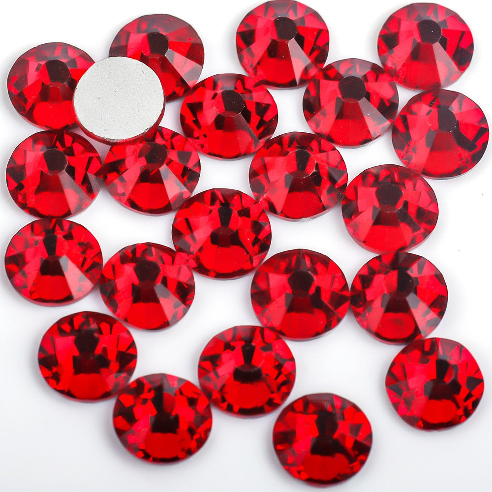 SS20 Red Rhinestones